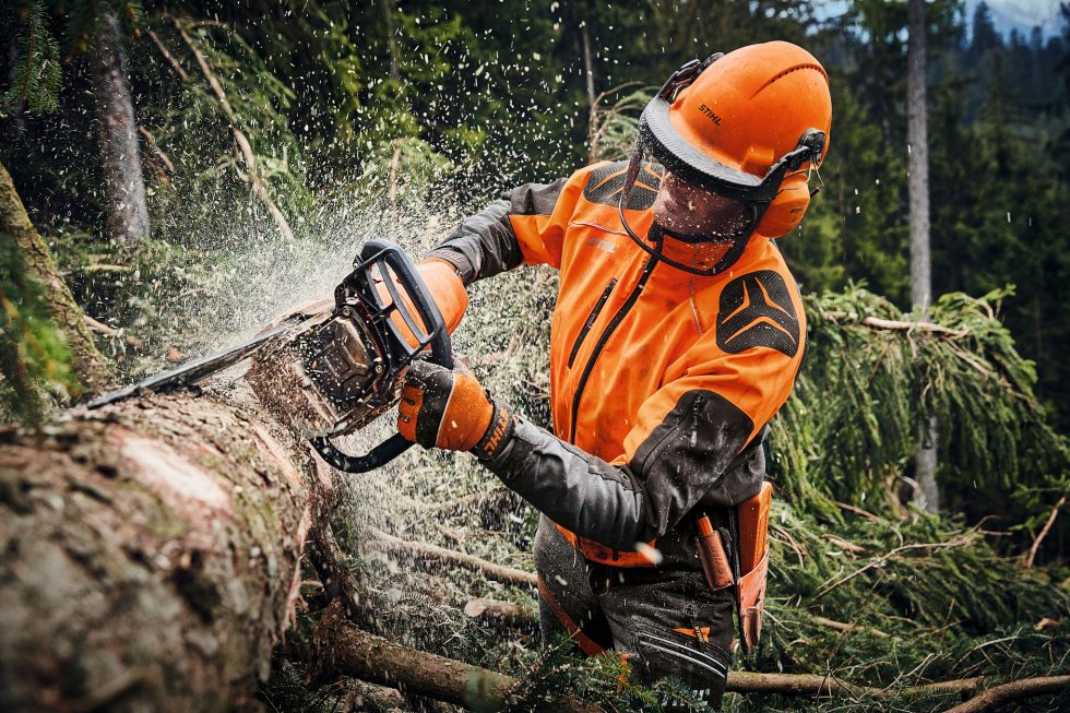 Kettensäge Stihl Ms 462 C-M mit 2 Originalketten und einer Stihl Ax6 Forstaxt